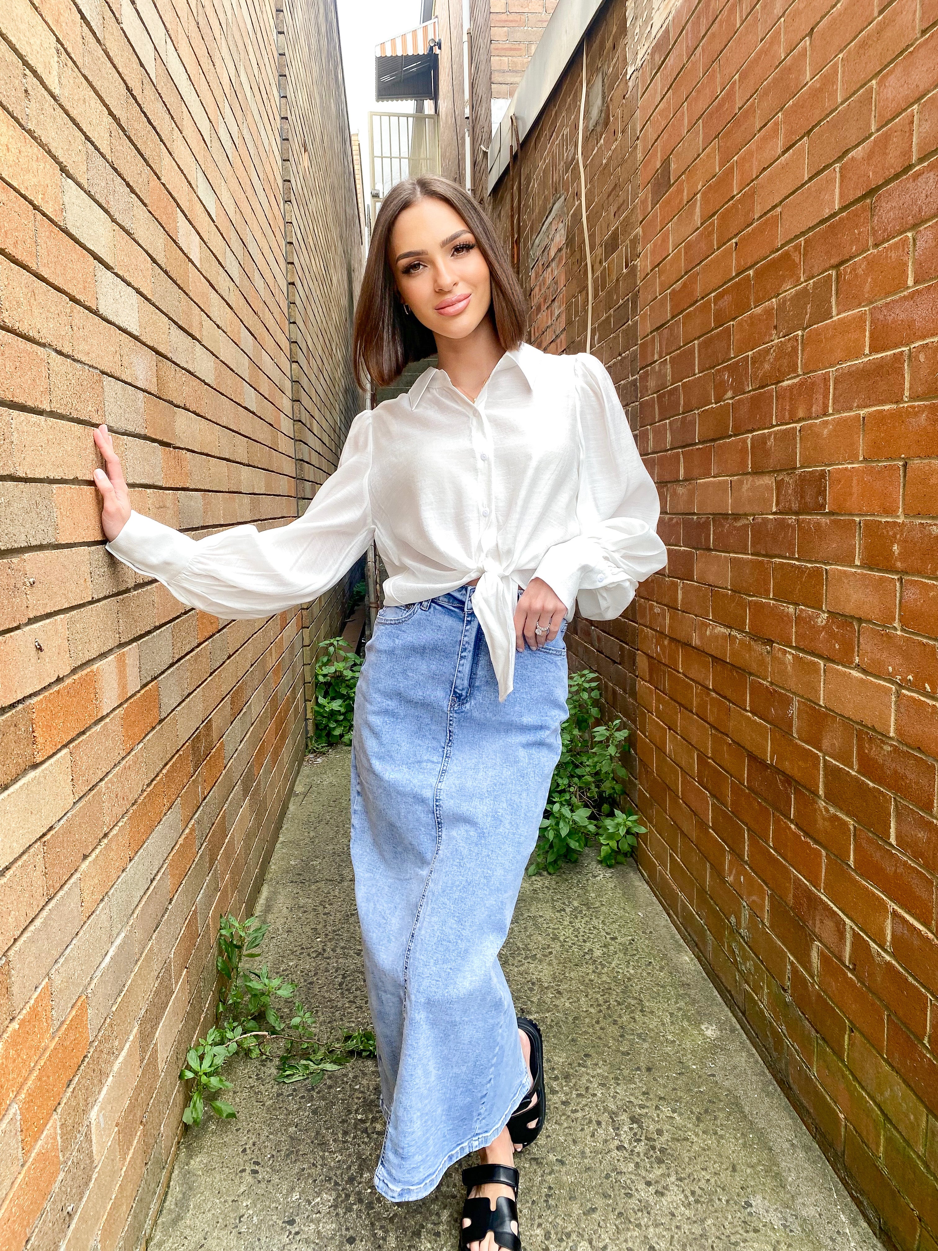 Washed denim skirt