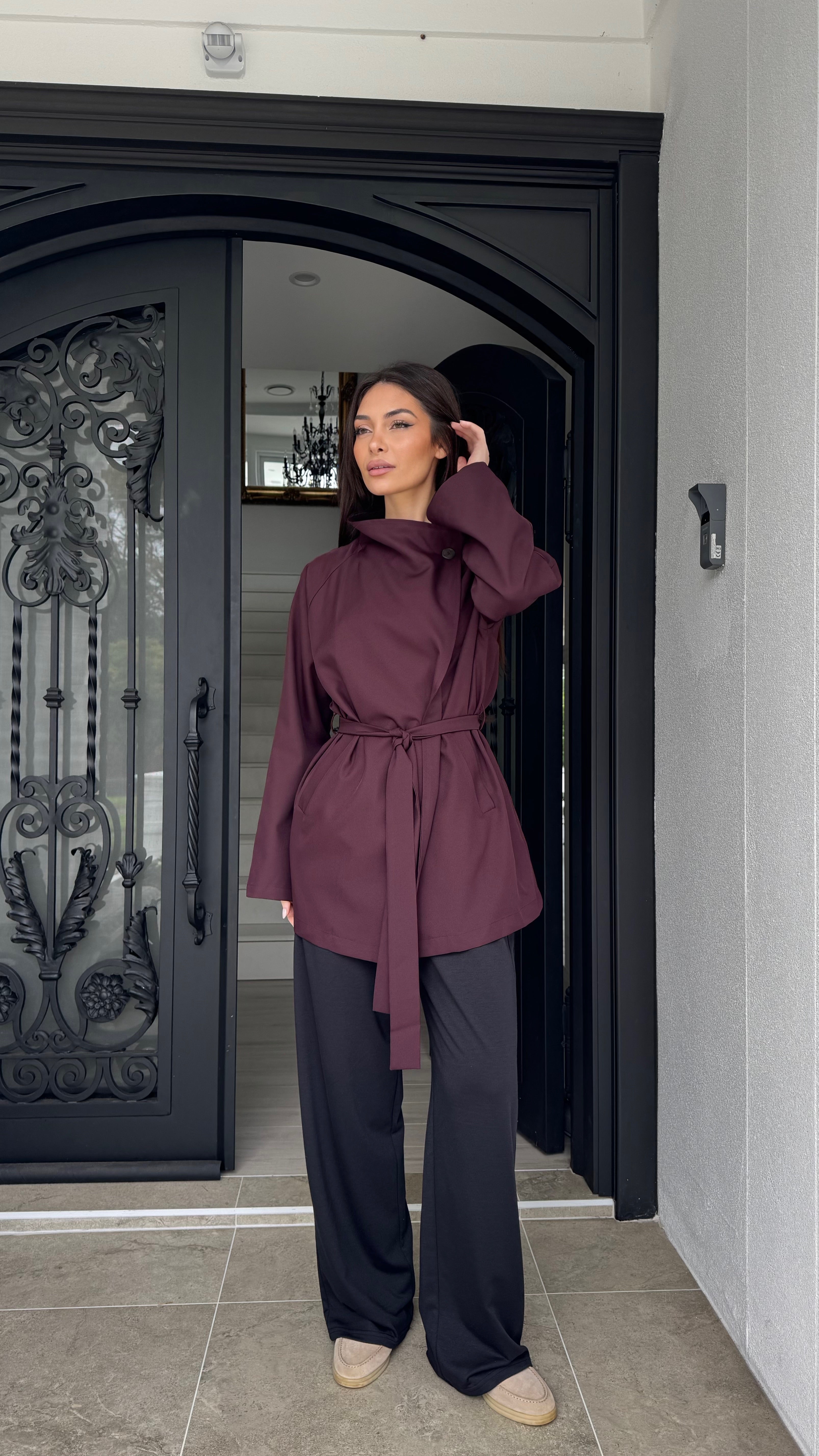 Funnel neck Waist trench