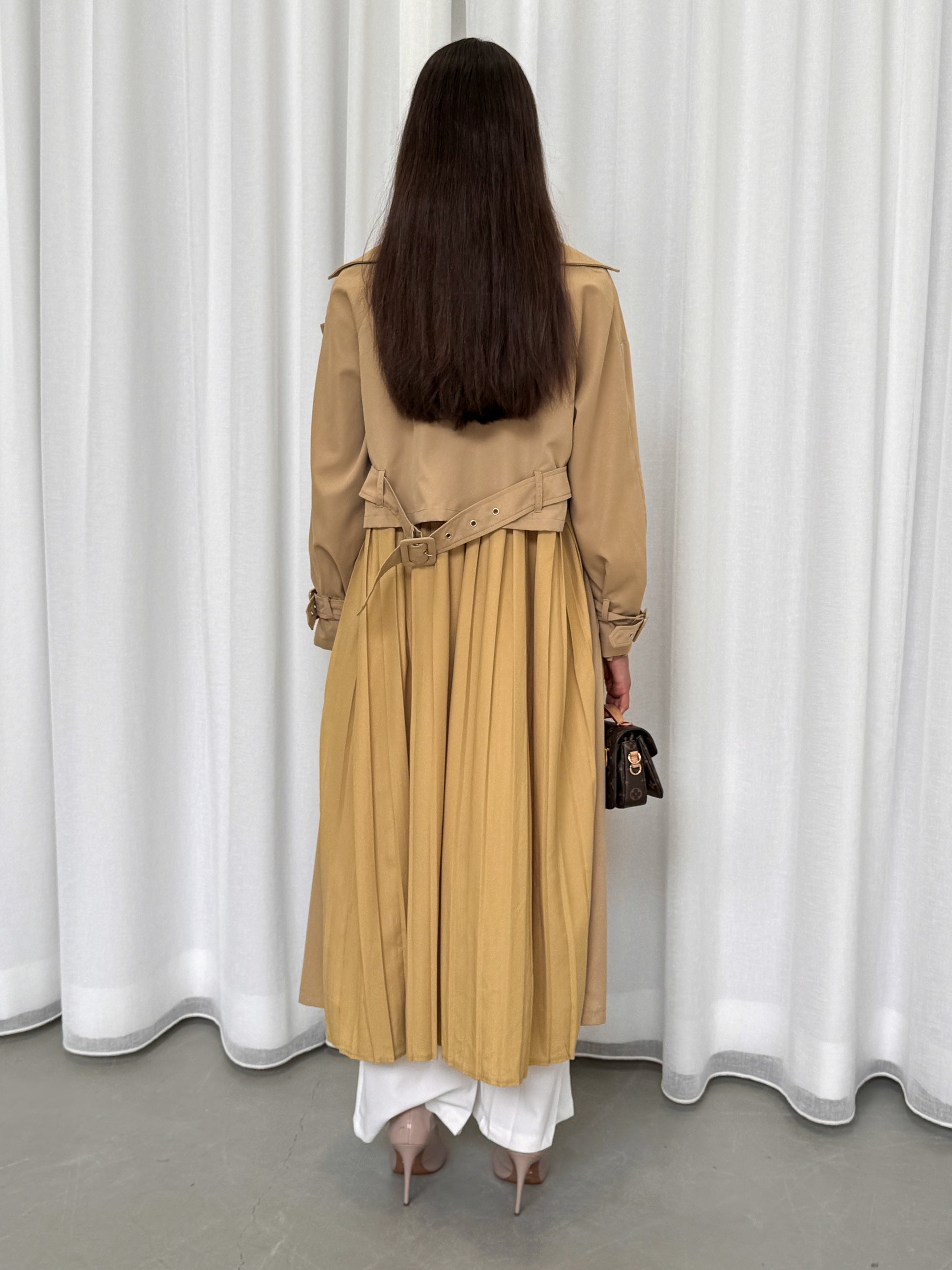 Miorah Pleat back trench