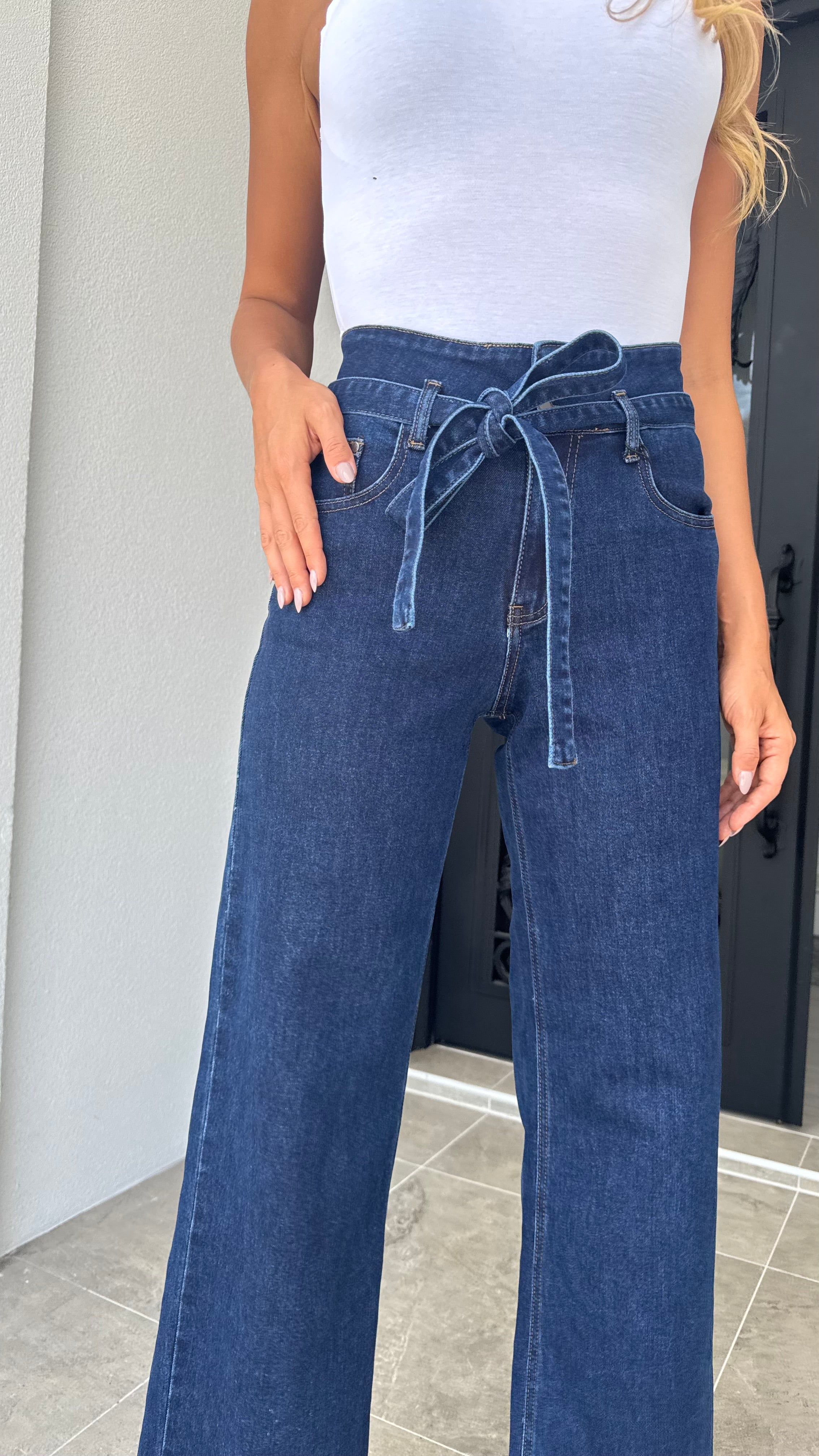 Indigo tie wide leg jean