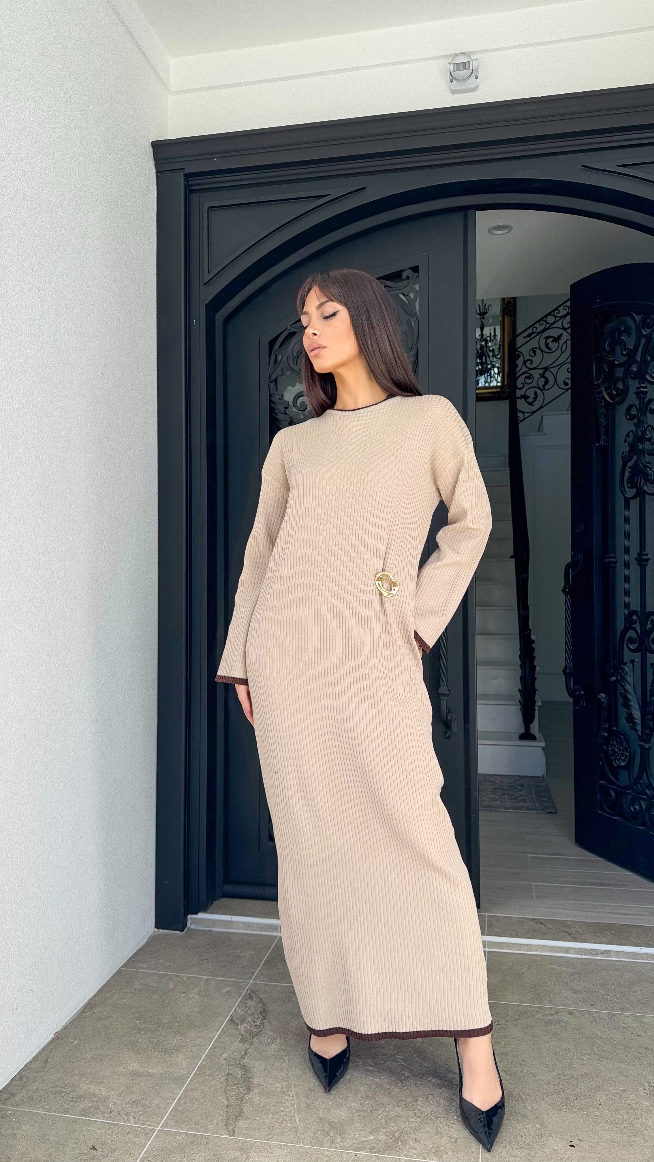 Contrast knit dress