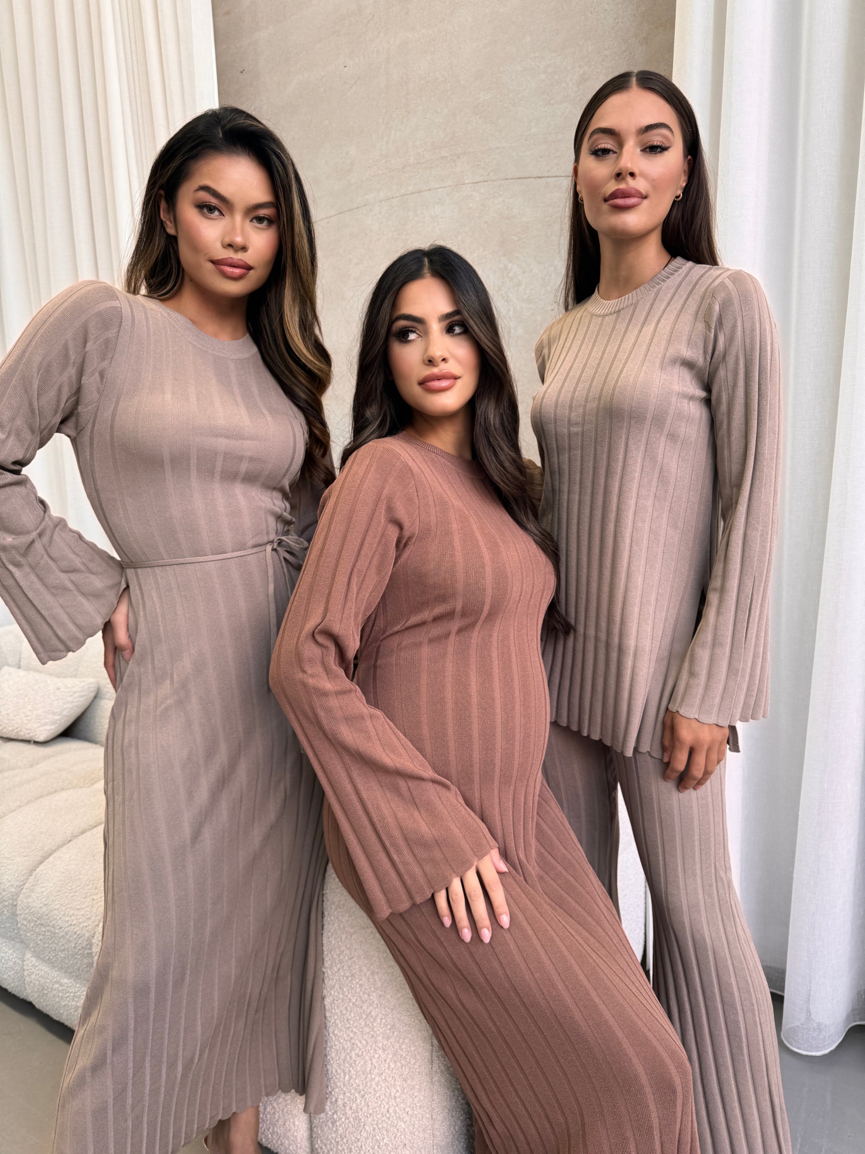 Miorah bell sleeve Dress