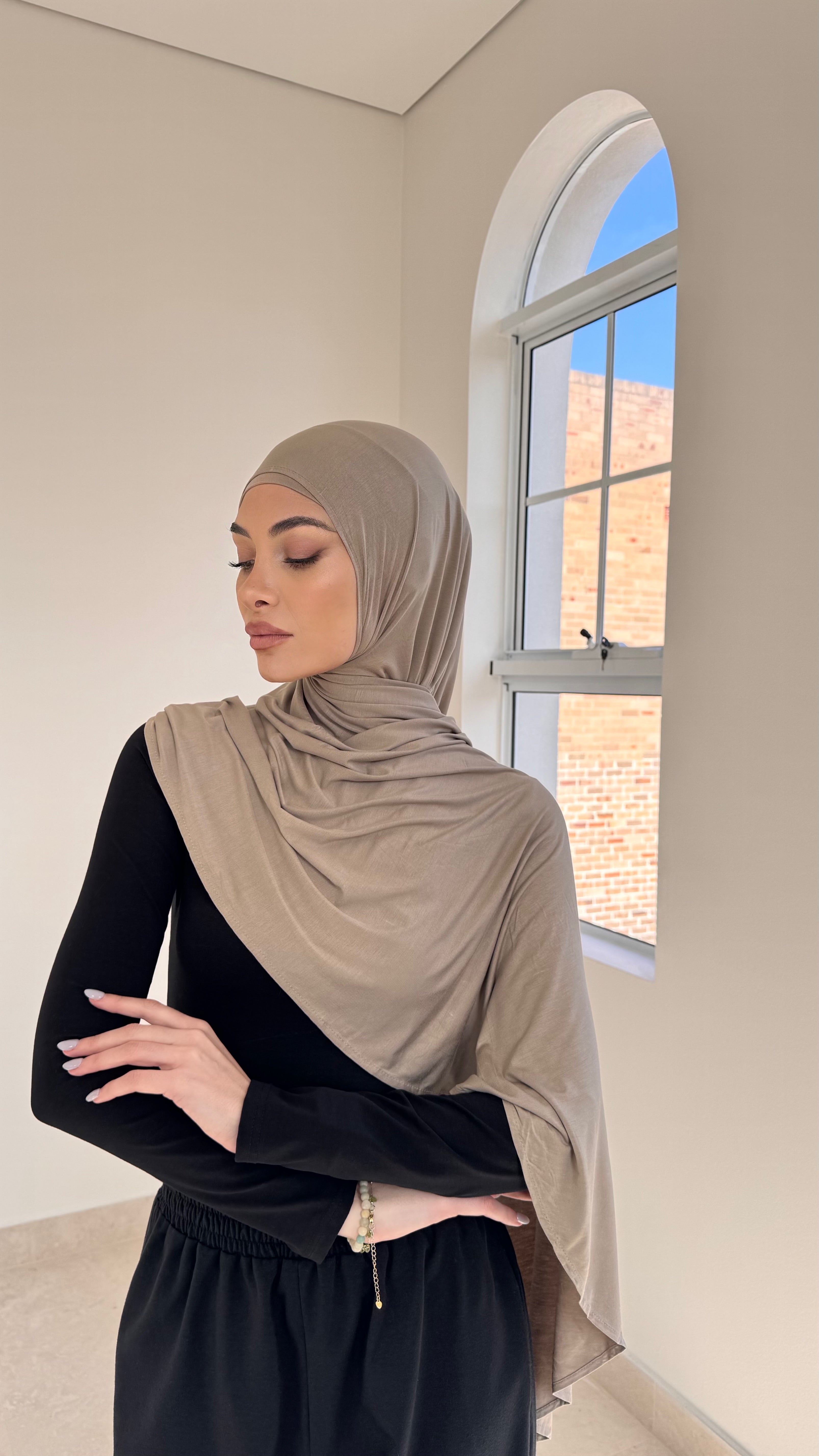 Clay instant hijab