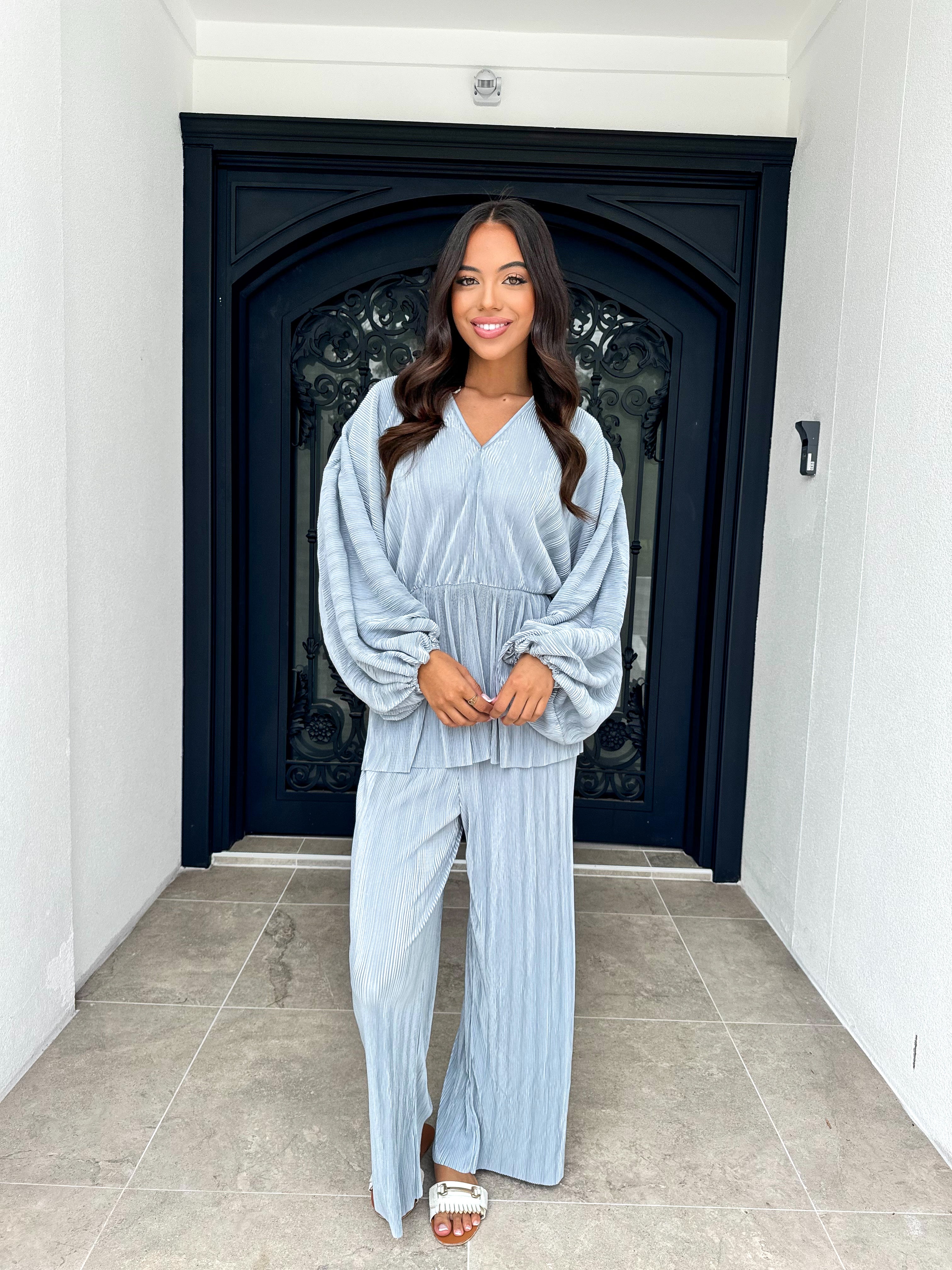 Lux pleated set