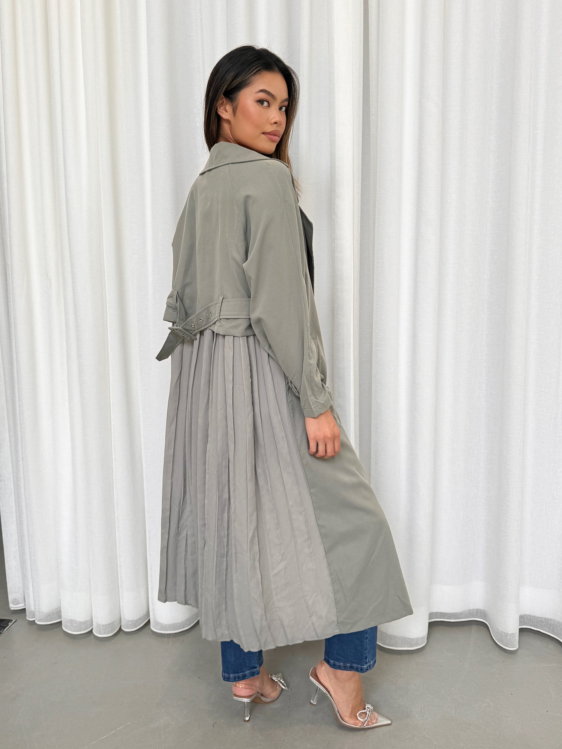 Miorah Pleat back trench