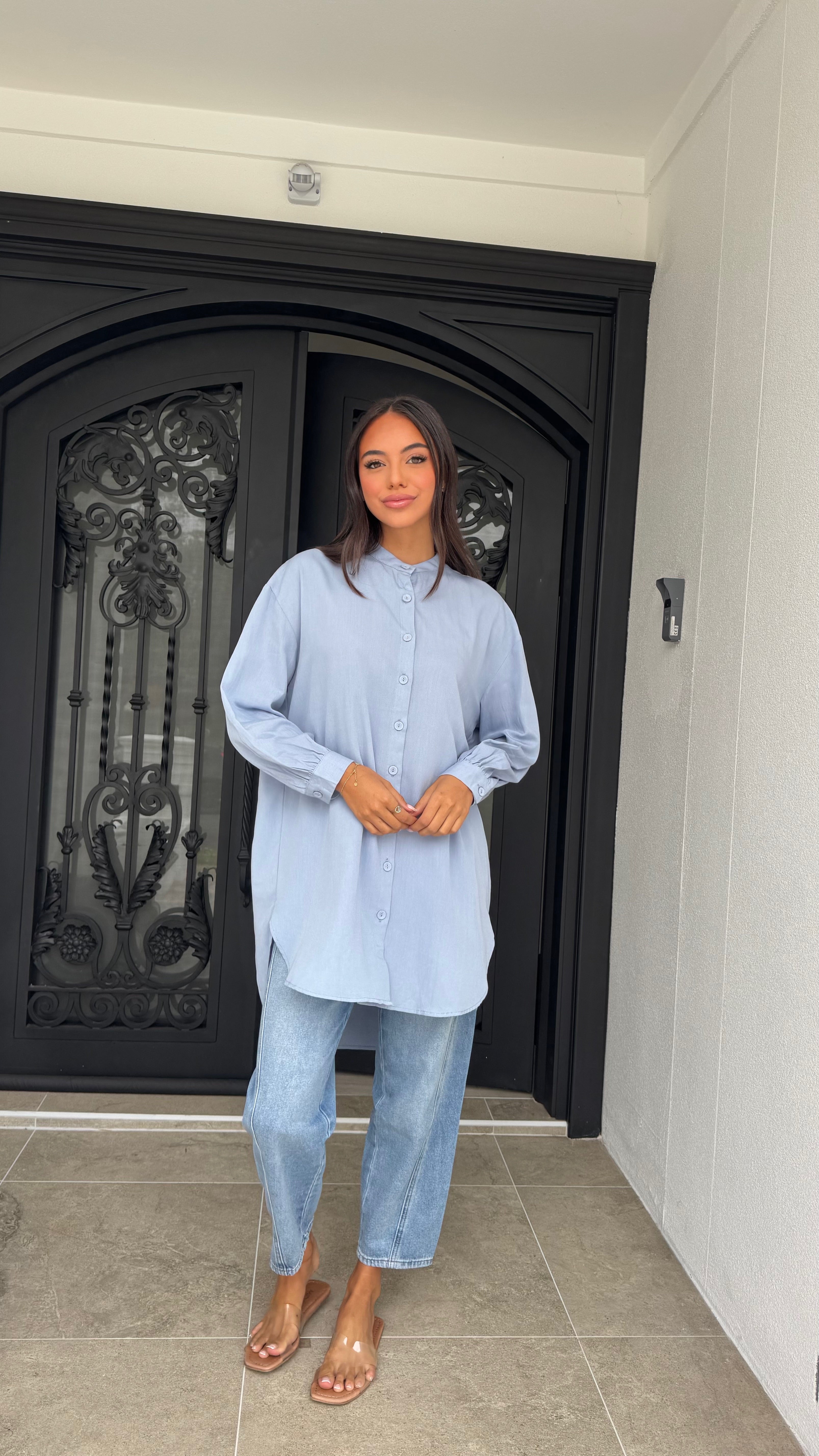 Button HiLow Top
