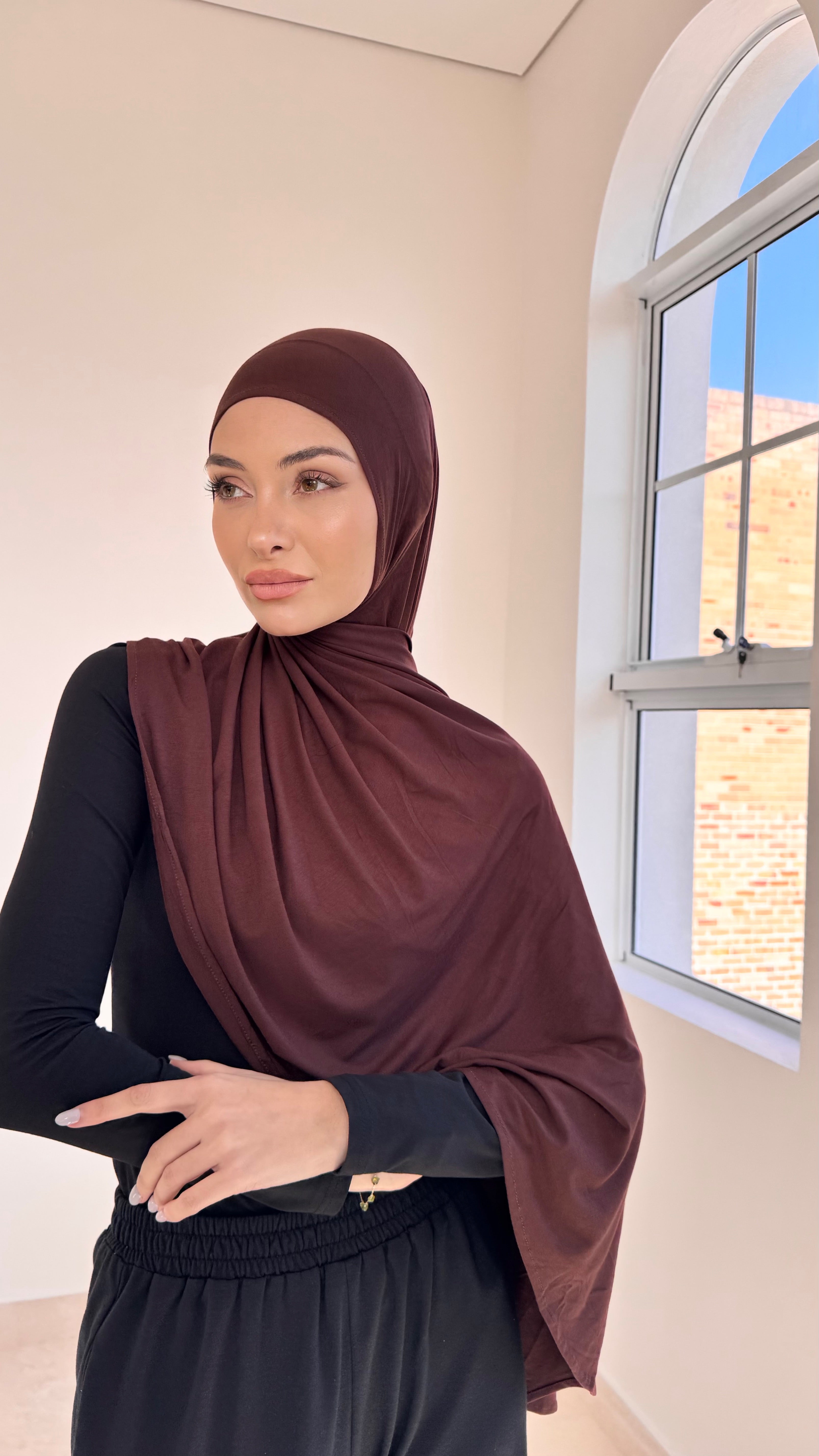 Chocolate instant hijab