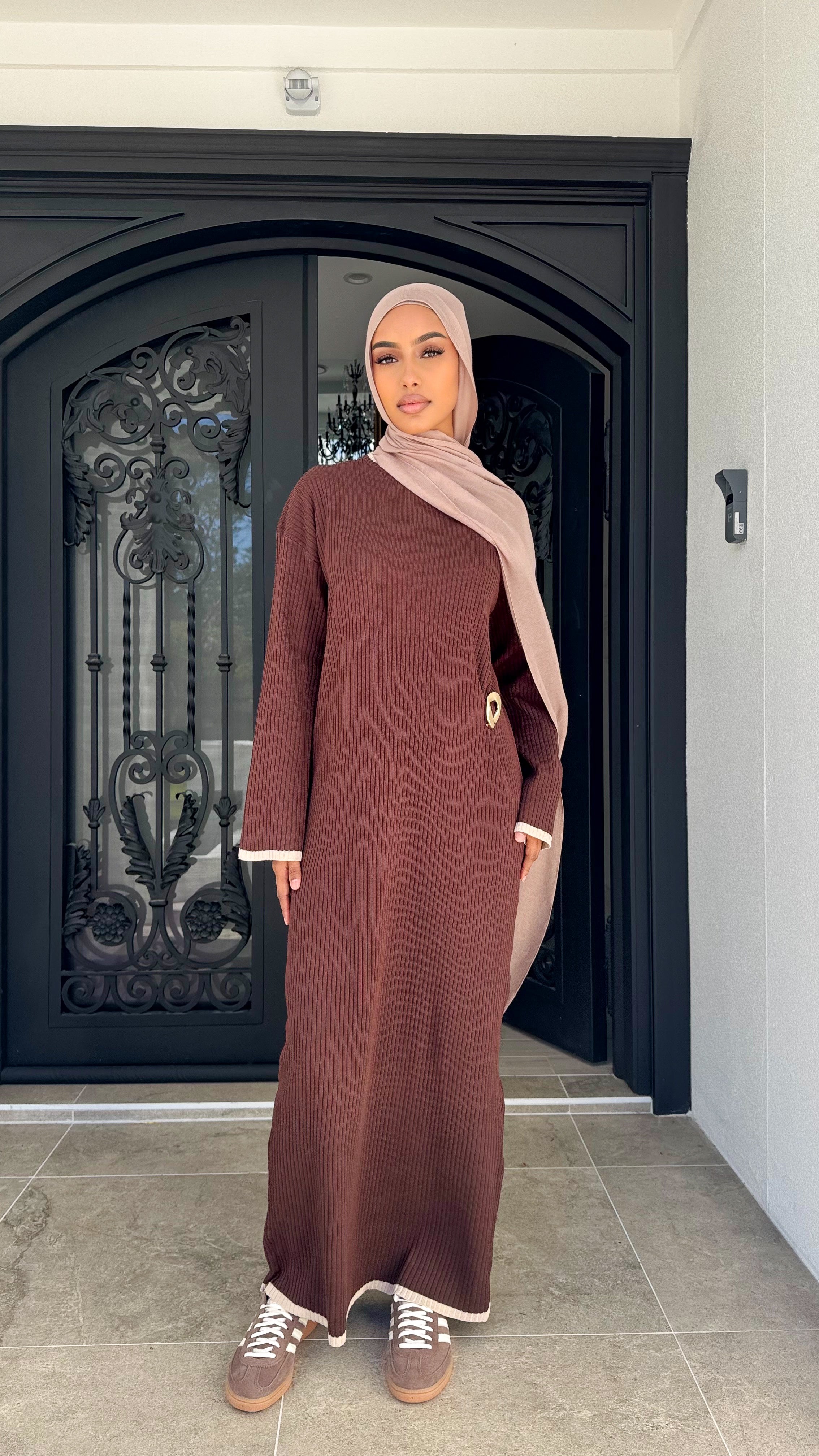 Contrast knit dress