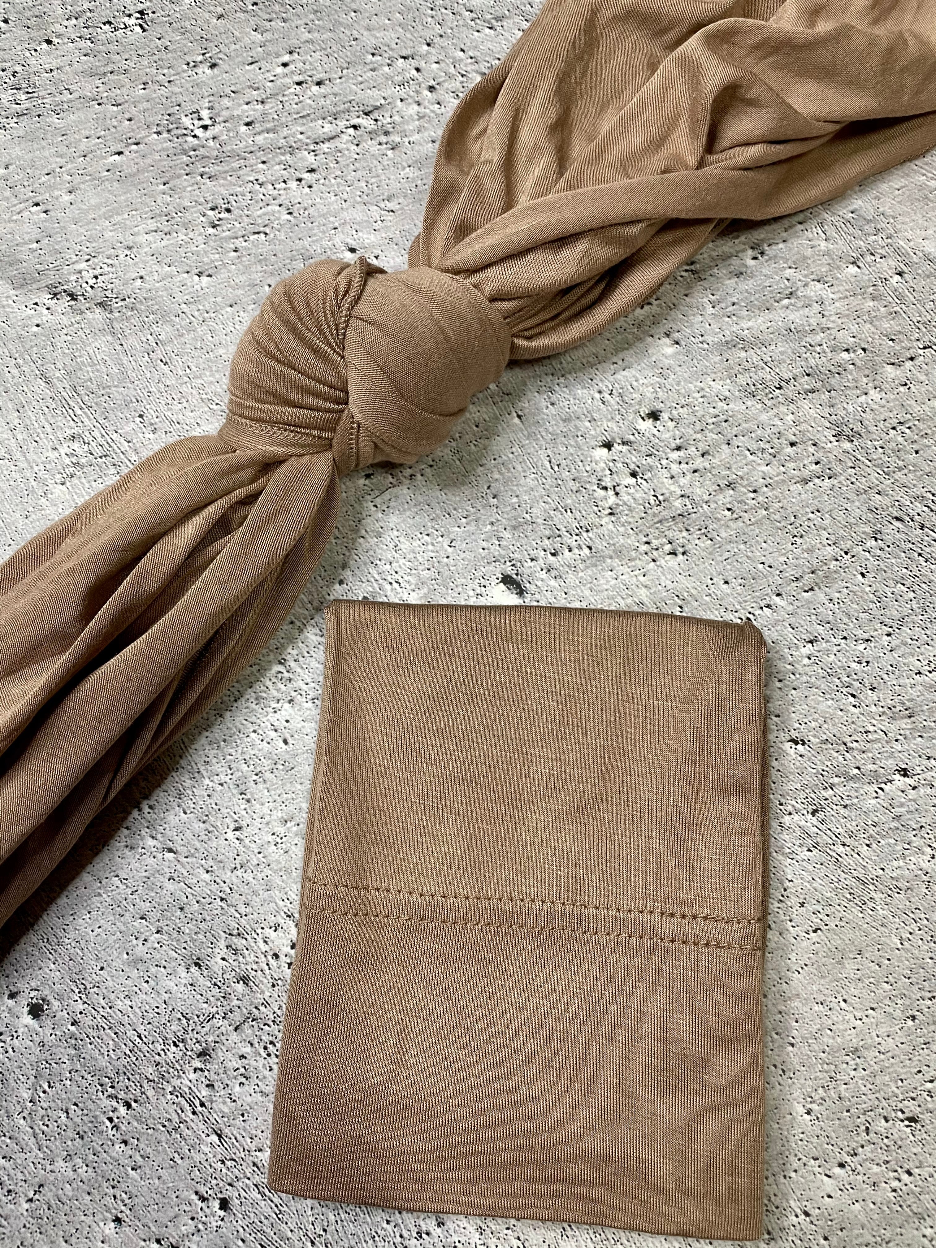 Nude jersey scarf set