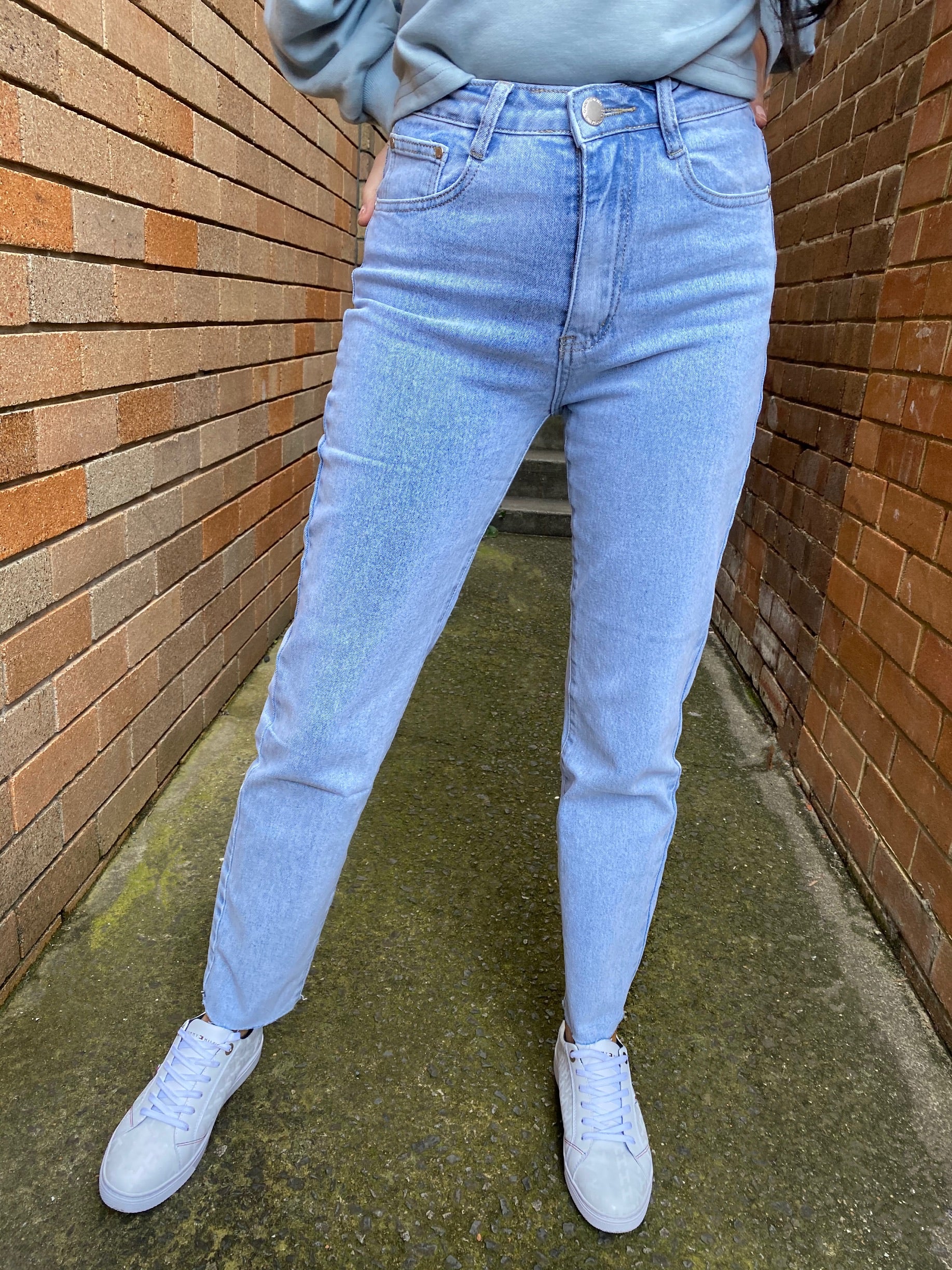 Acidwash High-rise Jeans - Urban Culture