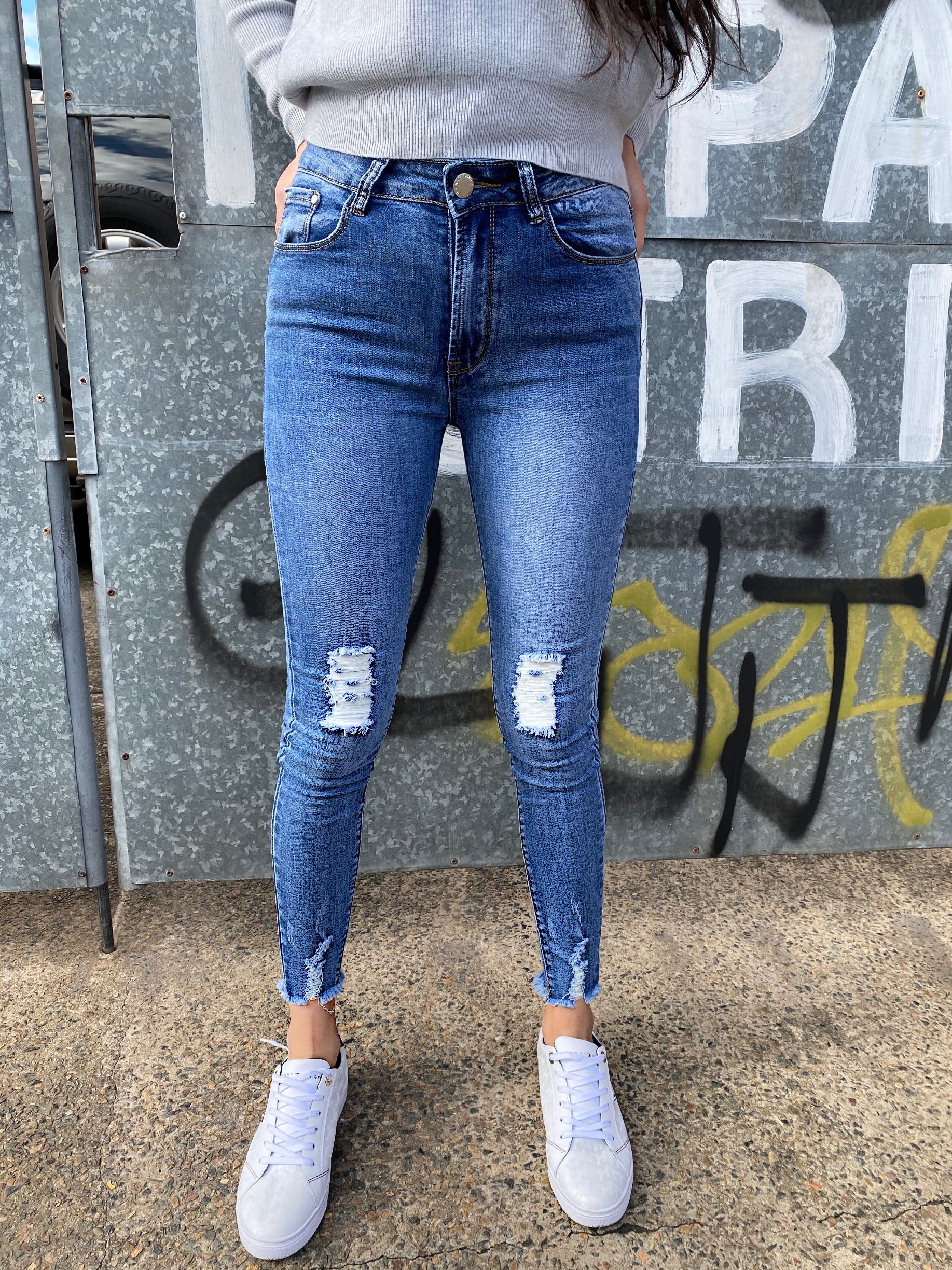 Distressed knee Denims - Urban Culture