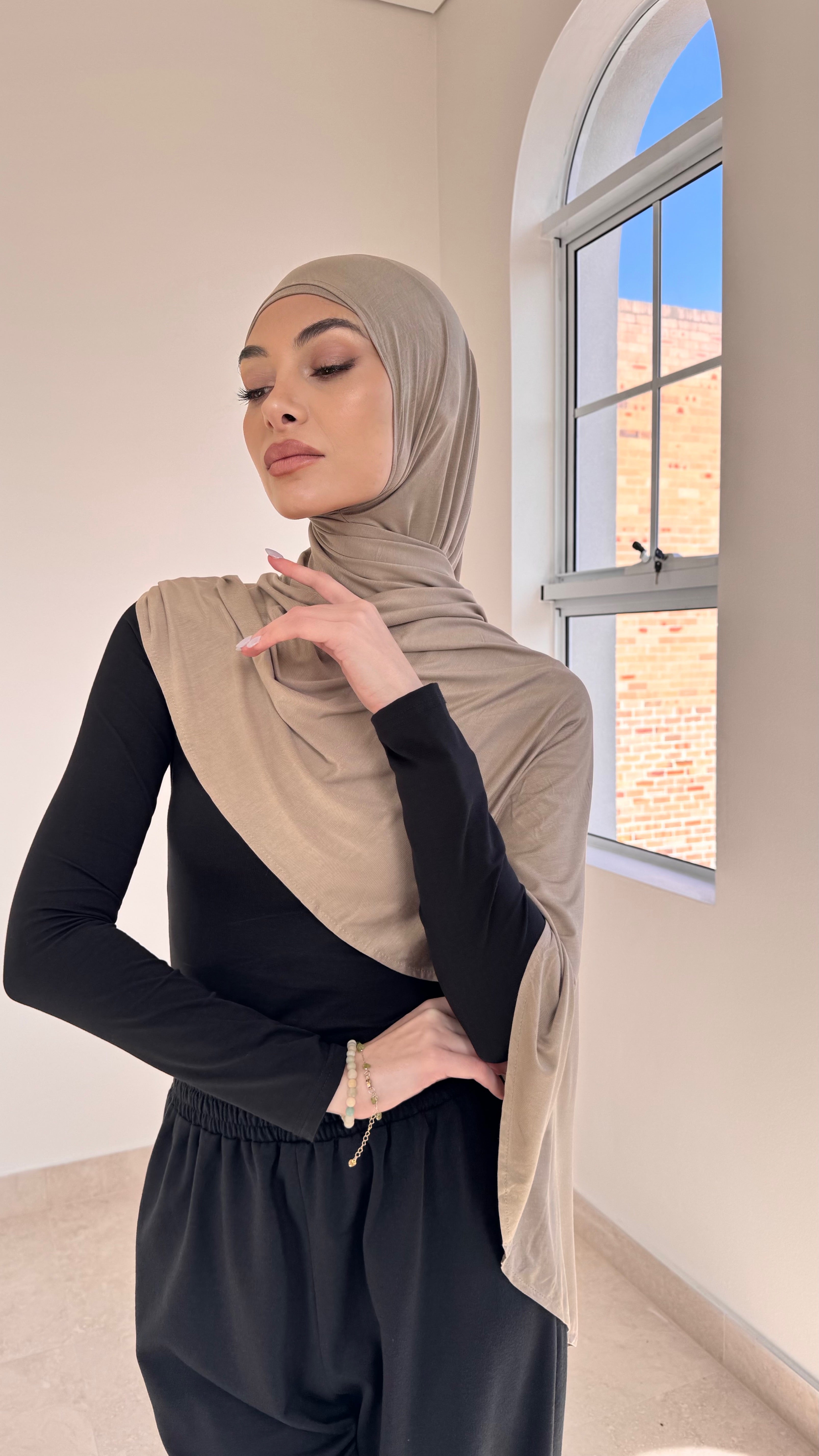 Clay instant hijab