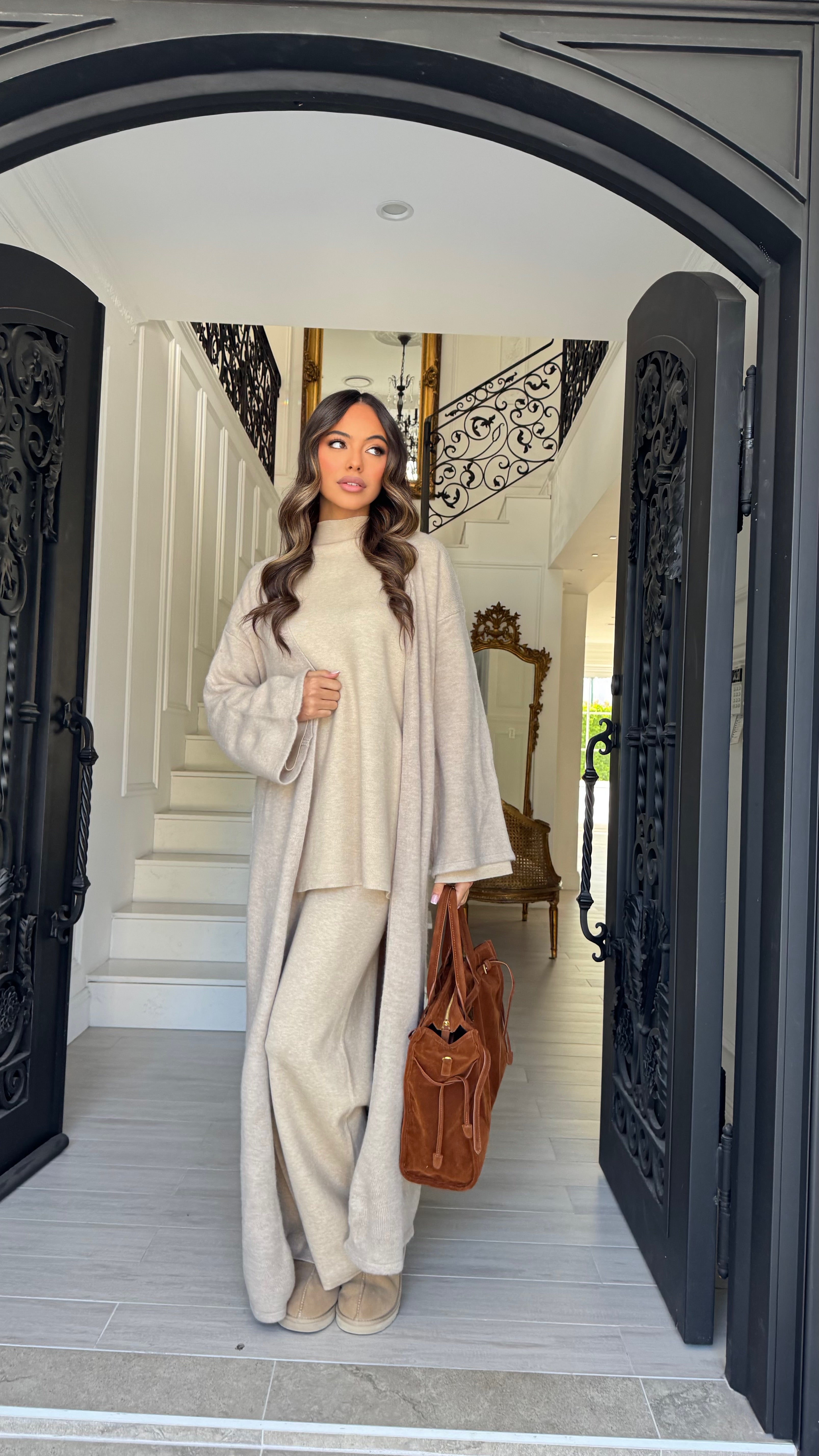 Essential winter cape