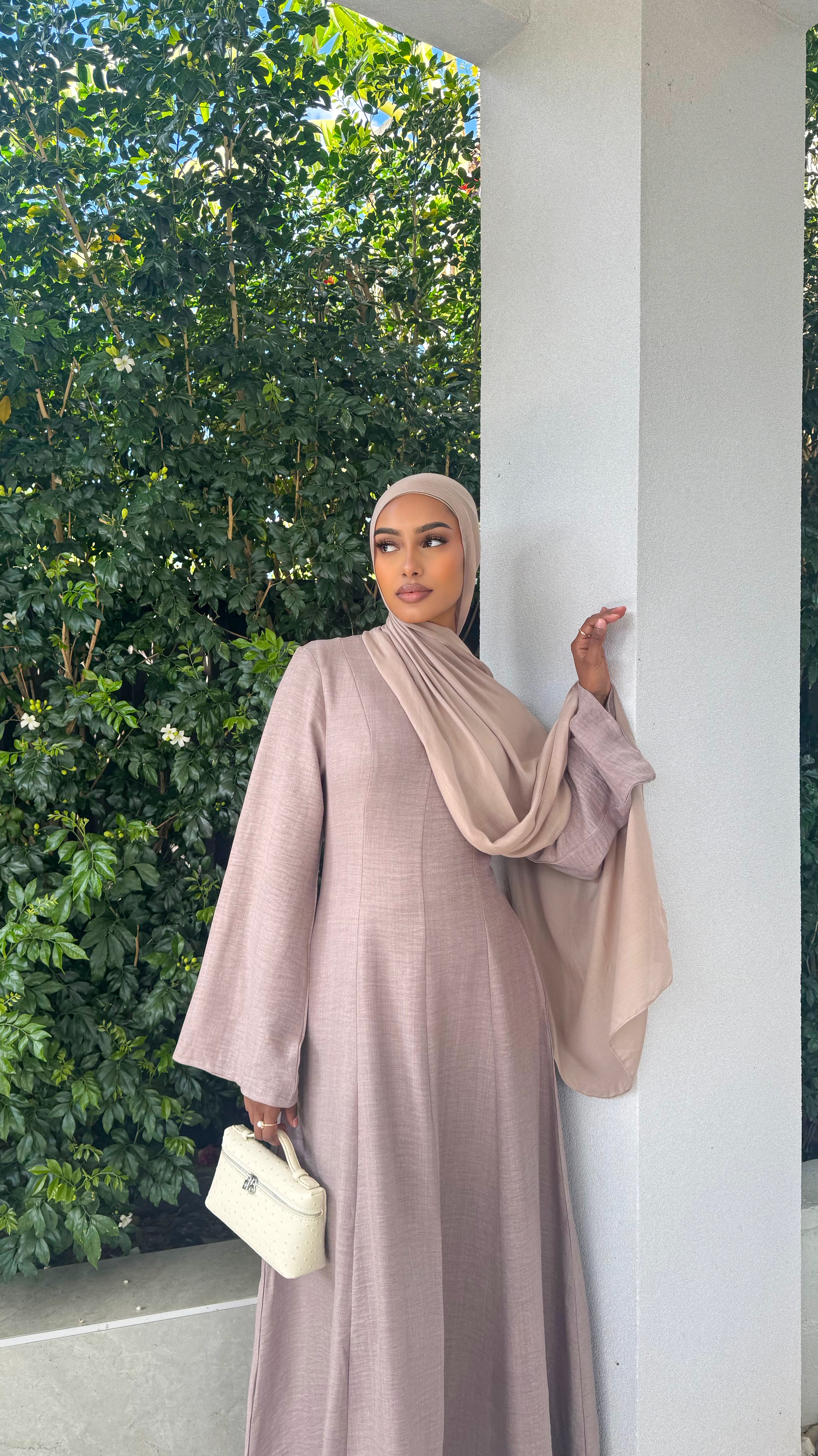 Sara Flow Dress