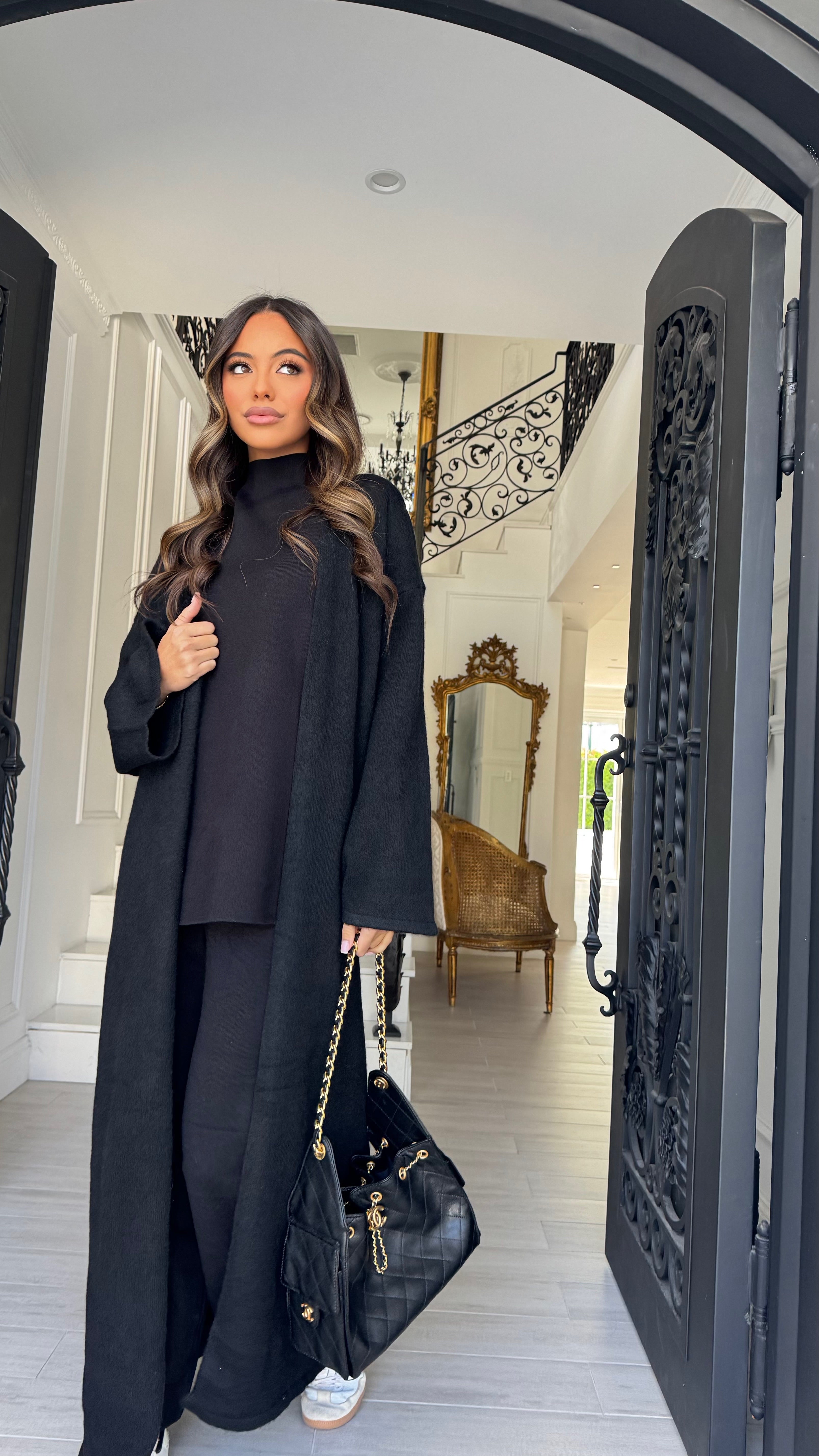 Essential winter cape