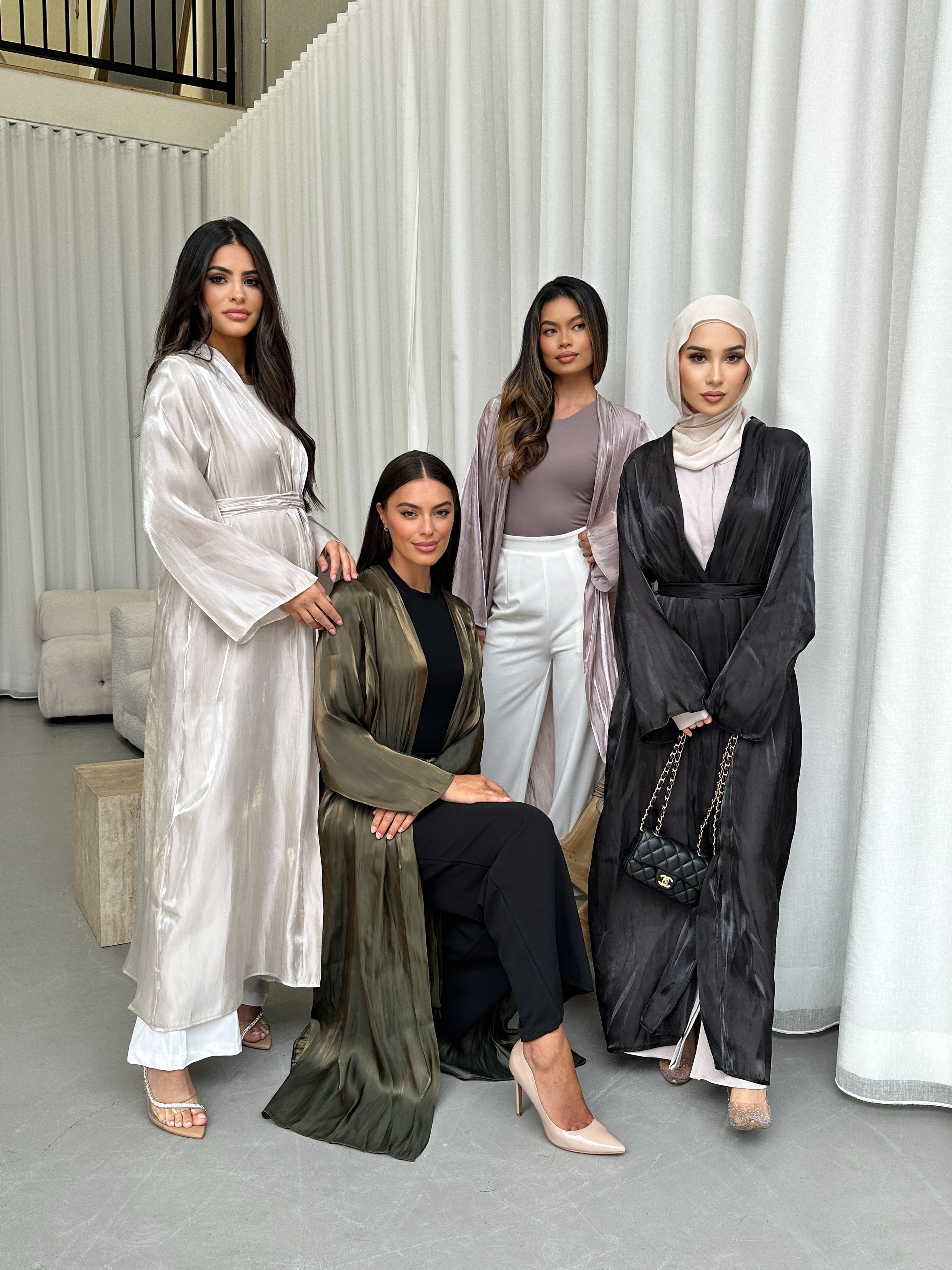 Miorah Abaya Cape