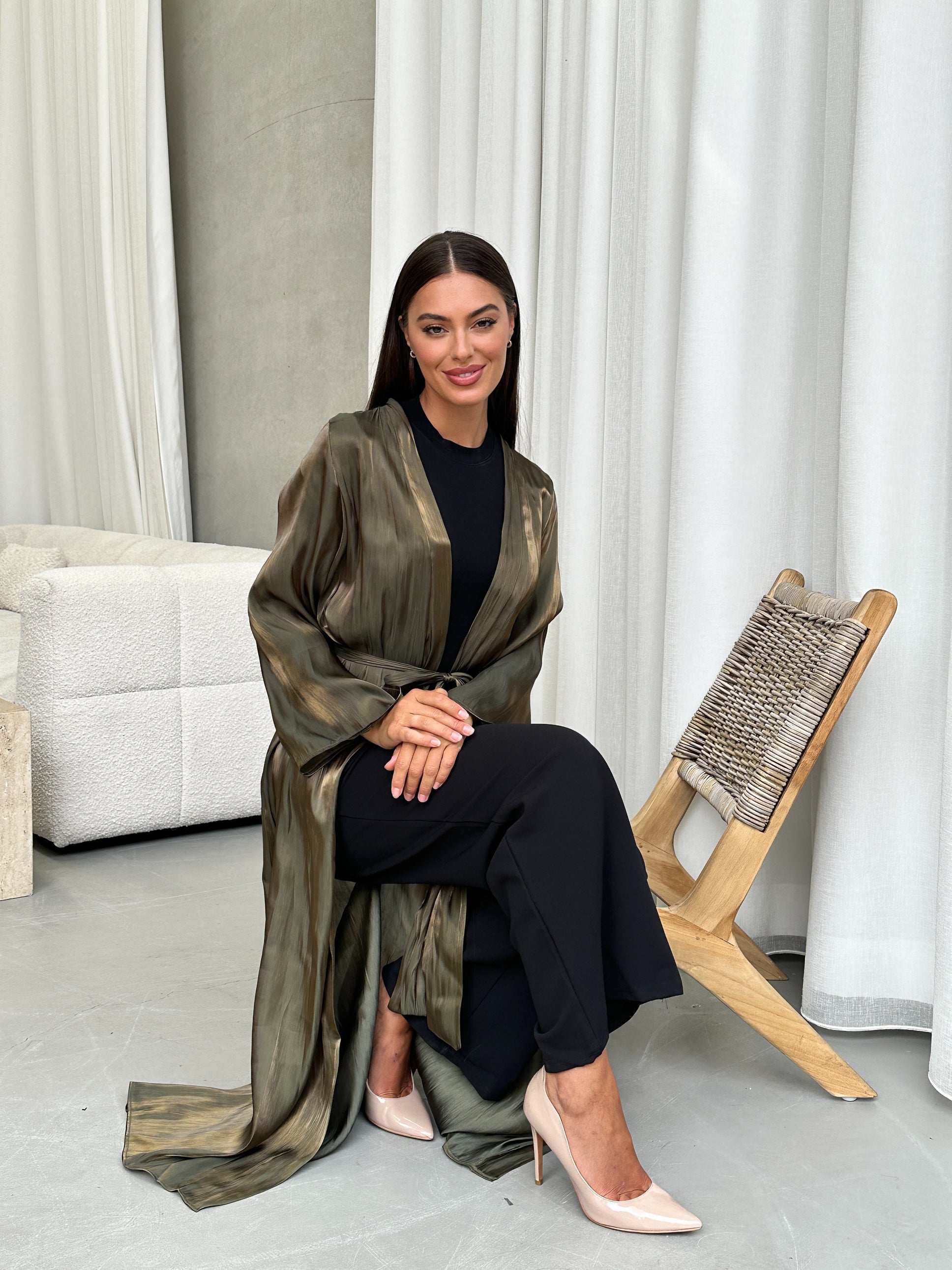 Miorah Abaya Cape