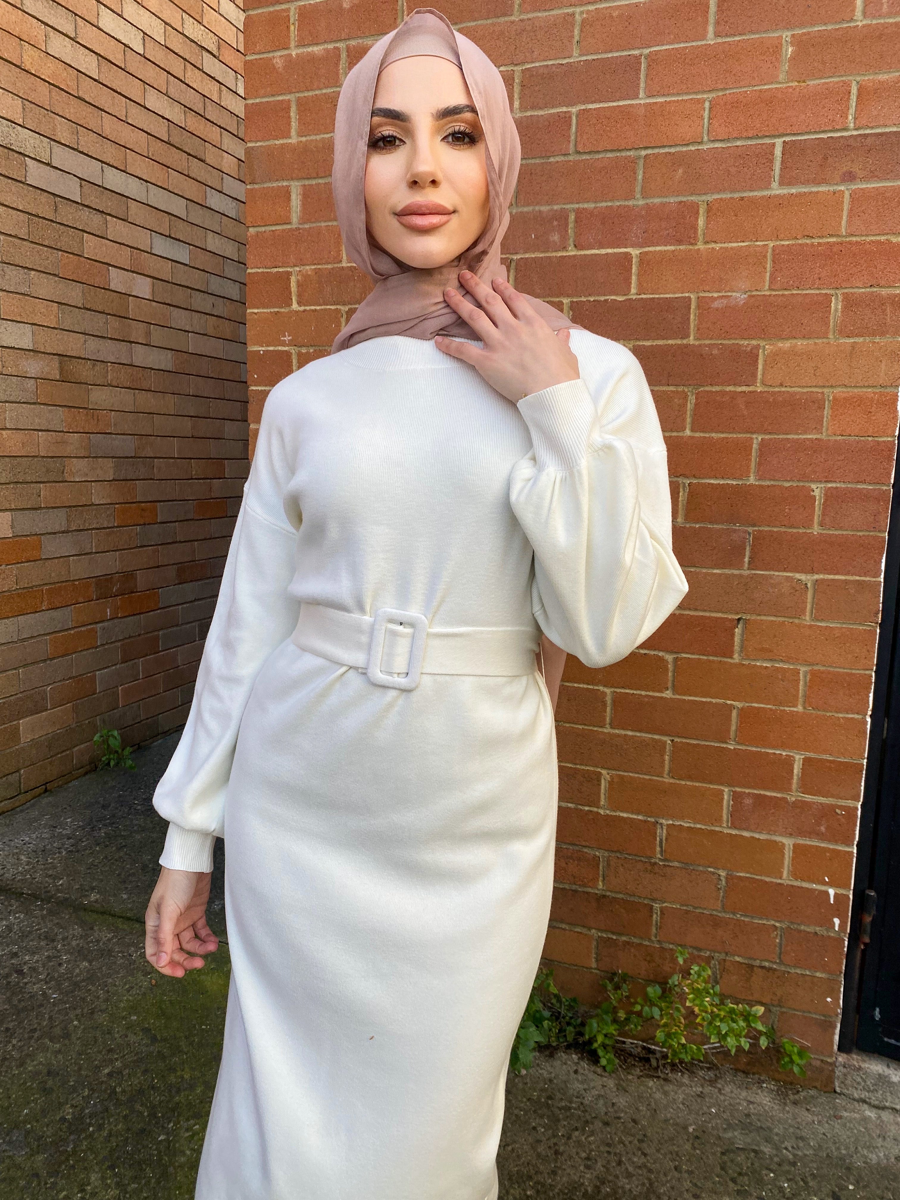 Belted knit midi