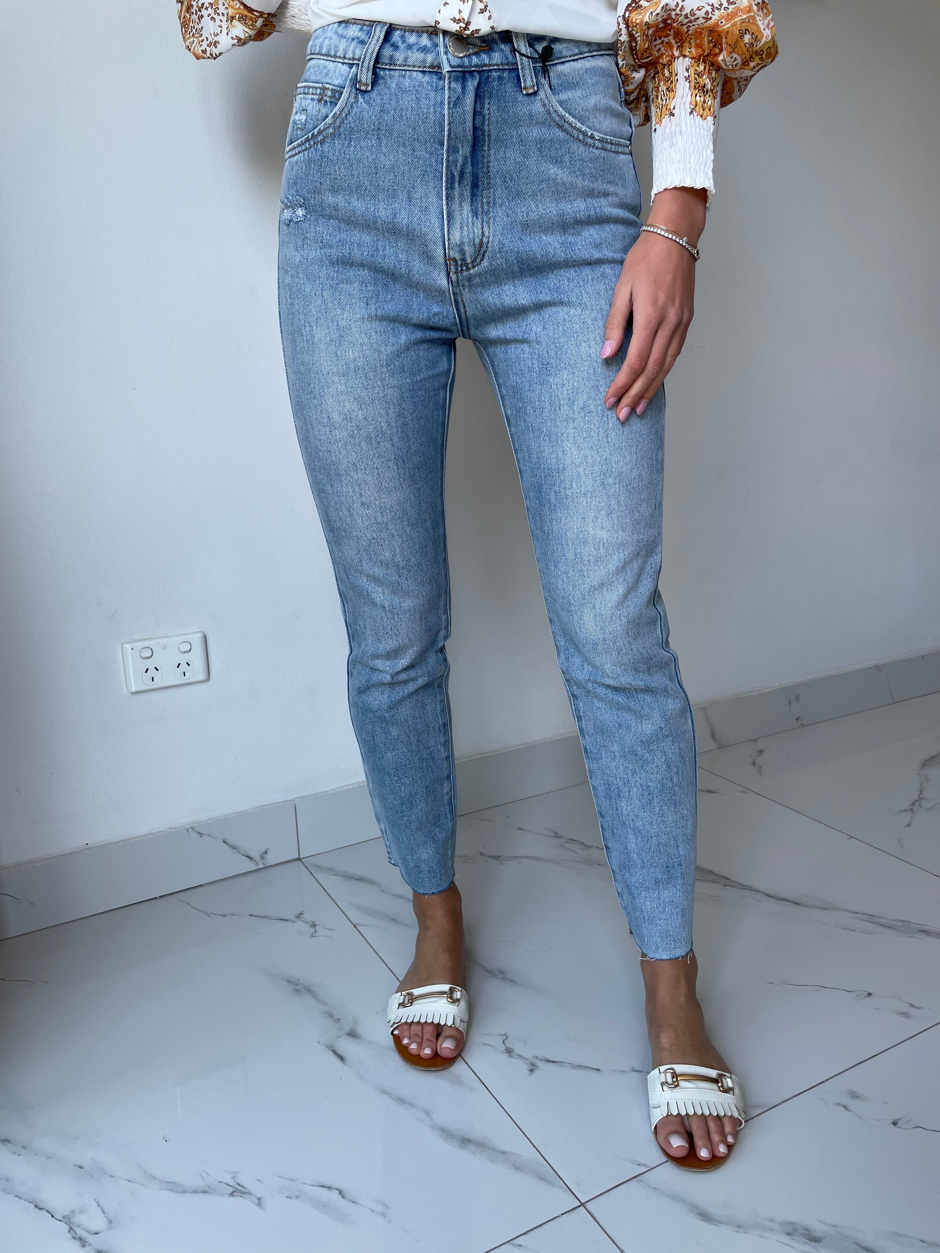 Style straight jeans